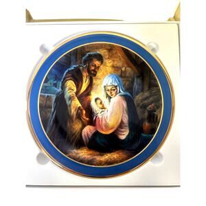Southern Living Gallery 1987 Story of Christmas Plate 'The Nativity'